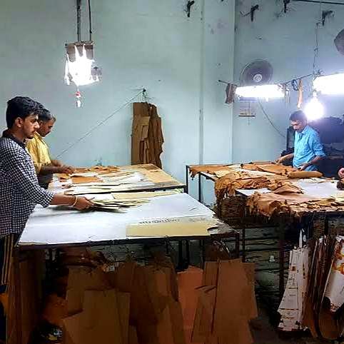 Manual material cutting and preparation tables